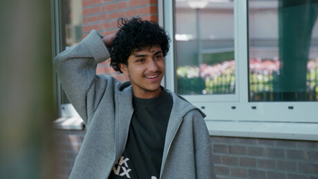 Brugklas | Amir liegt voor liefde (1/2)